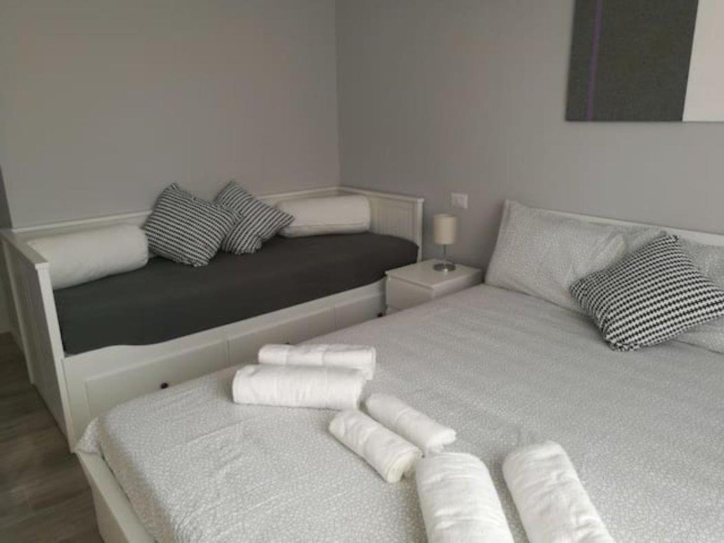Appartamento Con Grande Terrazzo In Via Lomellina - Lome 527 밀라노 외부 사진